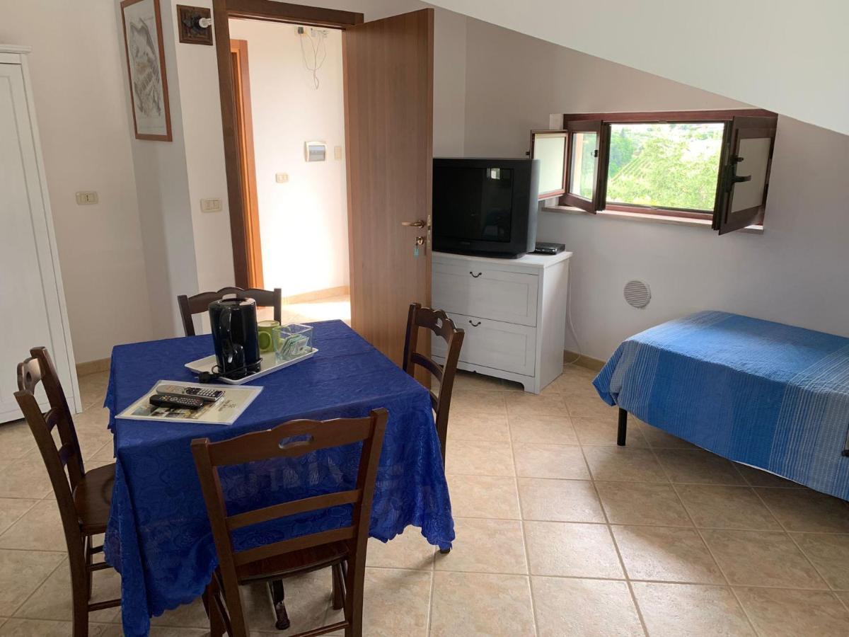 Azienda Vitivinicola Sergio Del Casale Vasto Esterno foto